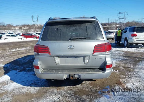 2013 Lexus Lx 570 z USA, uszkodzony, nr VIN JTJHY7AX6D4097426